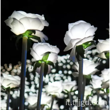 Luce di fiori artificiali rosa